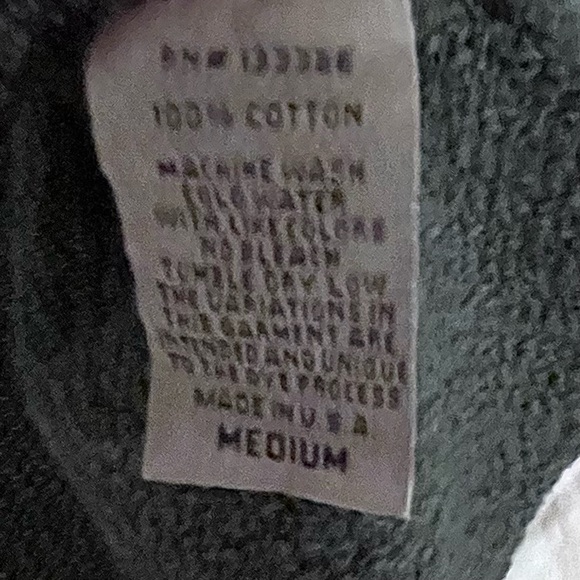 Original Retro Brand Charcoal Gray
AC/DC Cropped Sweatshirt - Picture 6 of 6